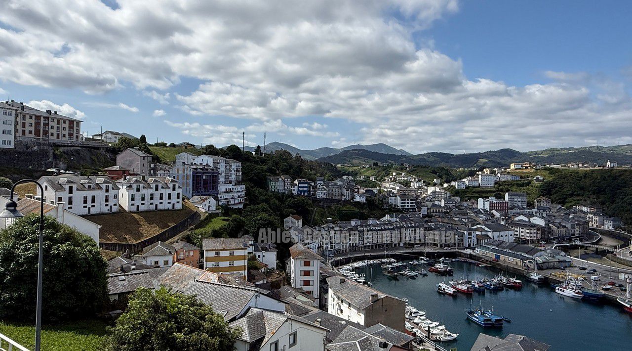 Exterior view of Flat for sale in Valdés - Luarca  with Heating, Parquet flooring and Furnished