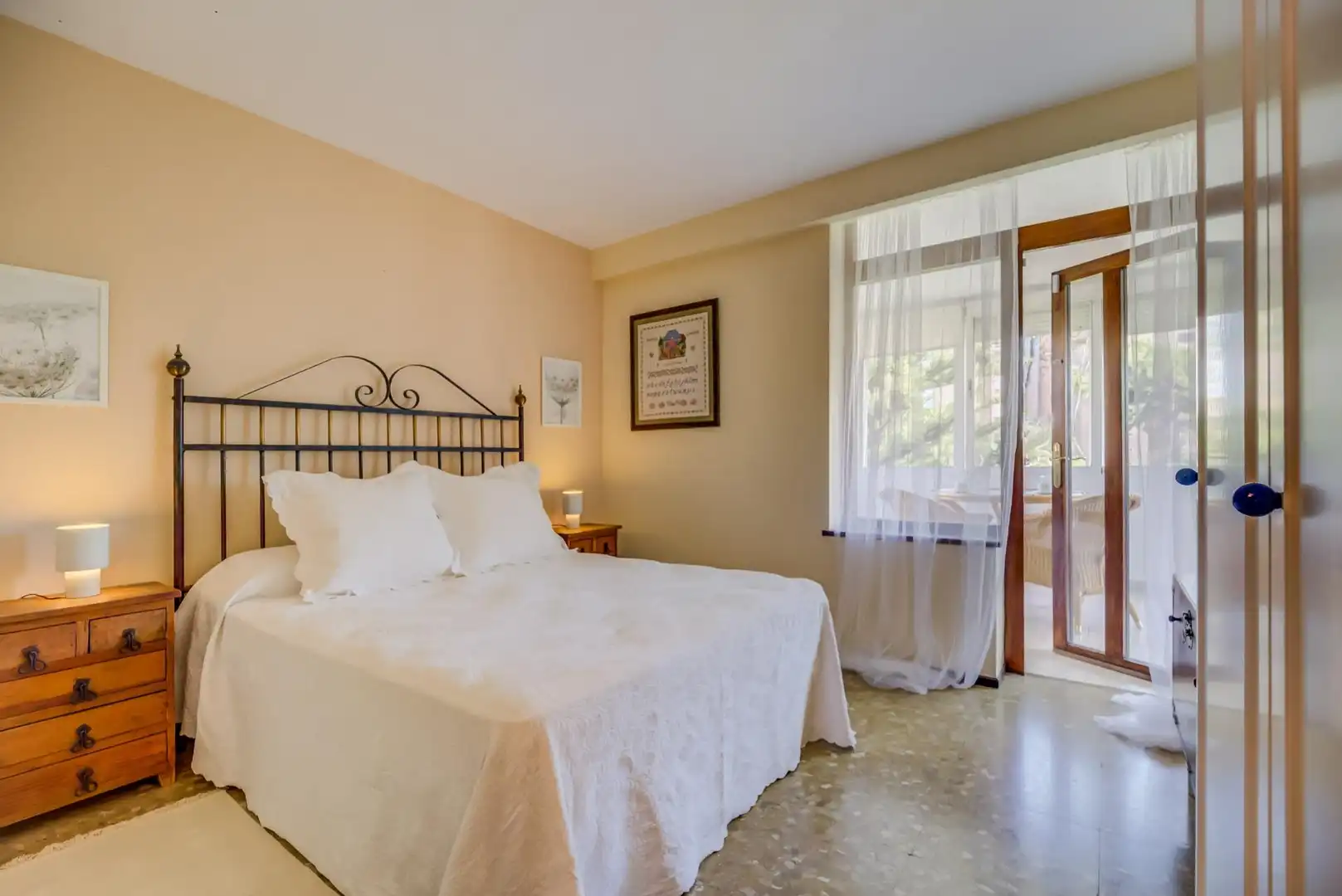 Habitación de Piso en venta en Torremolinos con Aire acondicionado, Jardín privado y Terraza