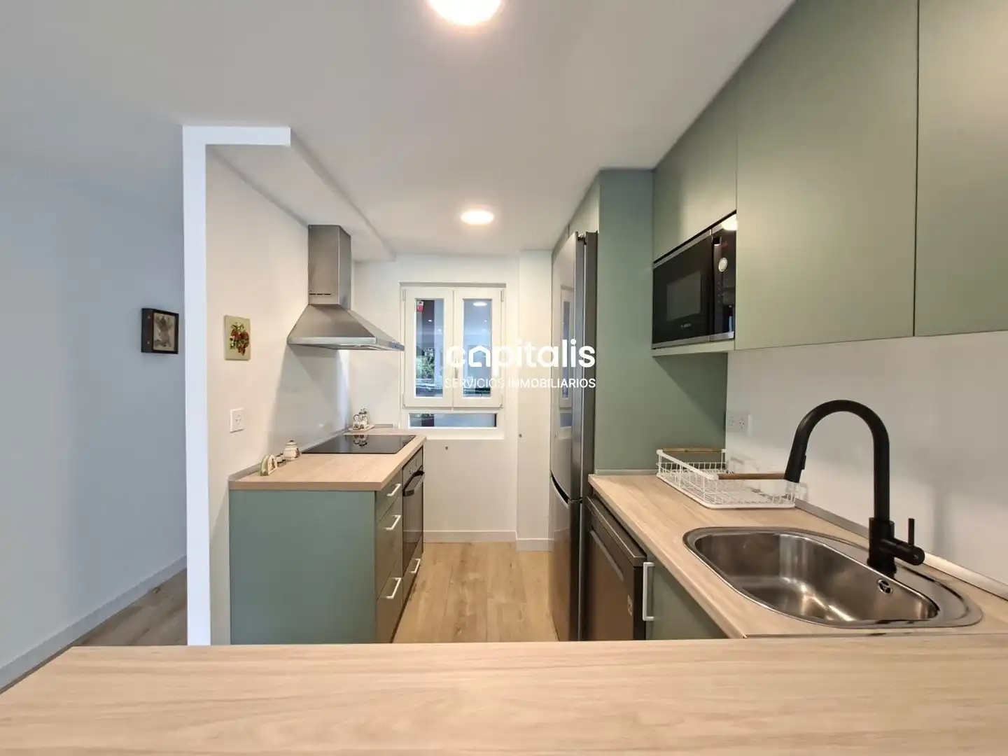 Kitchen of Flat for rent in Madrid  with Air Conditioner, Heating and Furnished