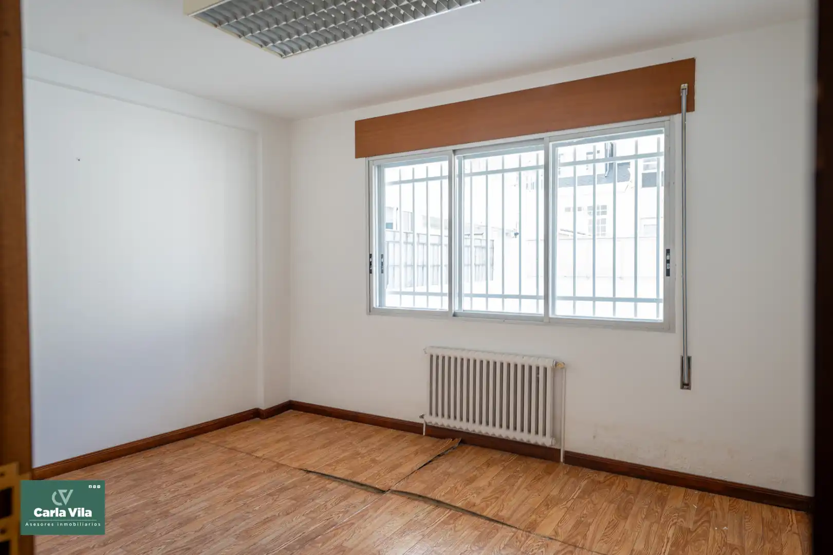 Piso en venta en Lugo con Calefacción, Terraza y Trastero