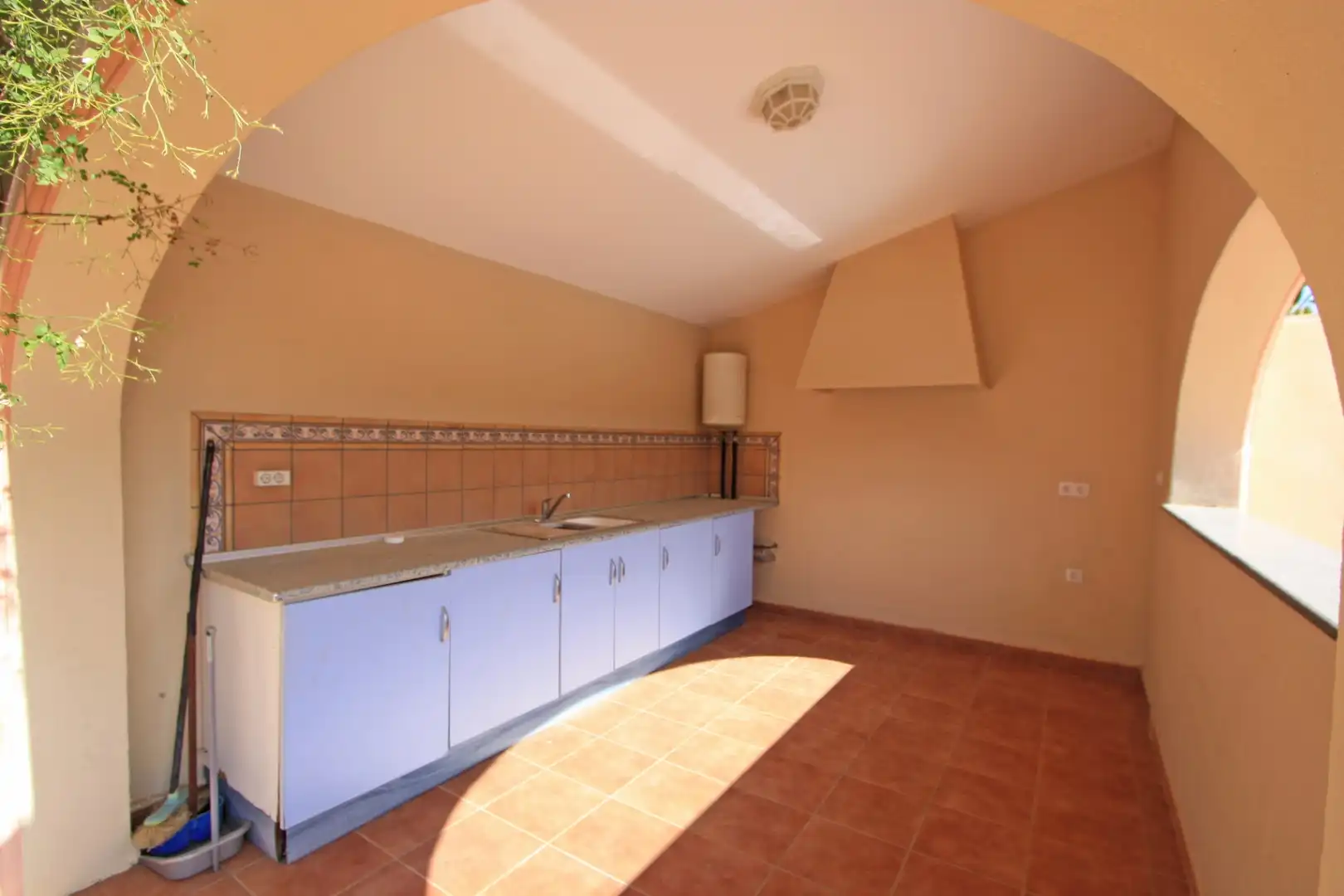 Cuina de Casa o xalet en venda en Xaló amb Aire condicionat, Calefacció i Jardí privat