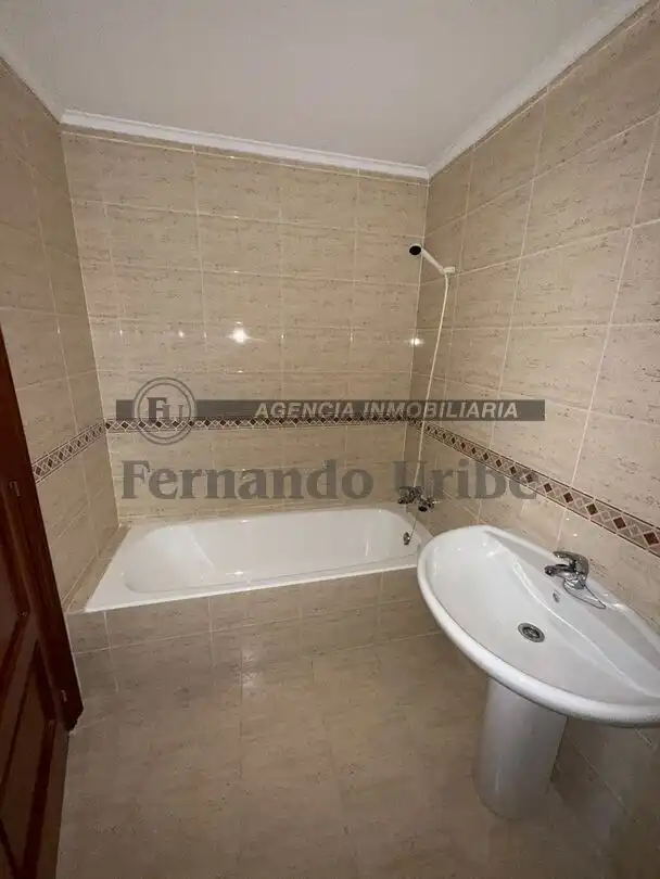 Baño de Dúplex en venta en Berriz con Calefacción, Terraza y Trastero