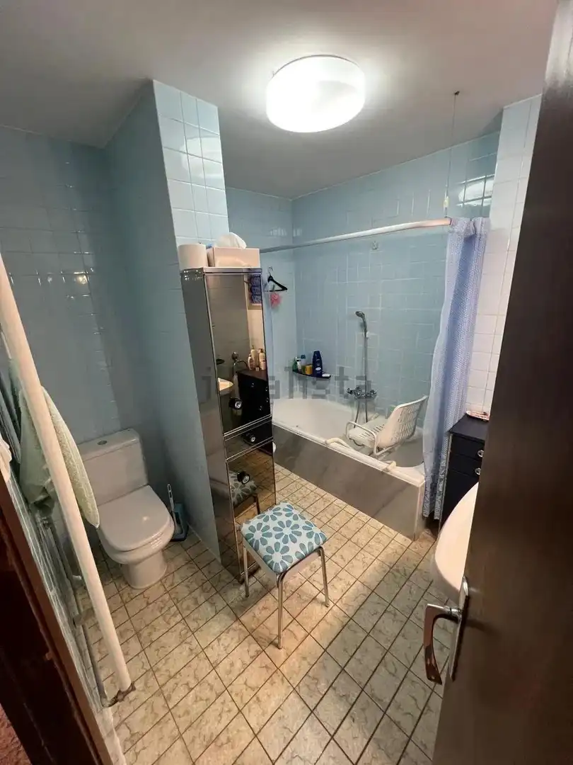 Bathroom of Flat for sale in Alcoy / Alcoi  with Air Conditioner, Heating and Storage room
