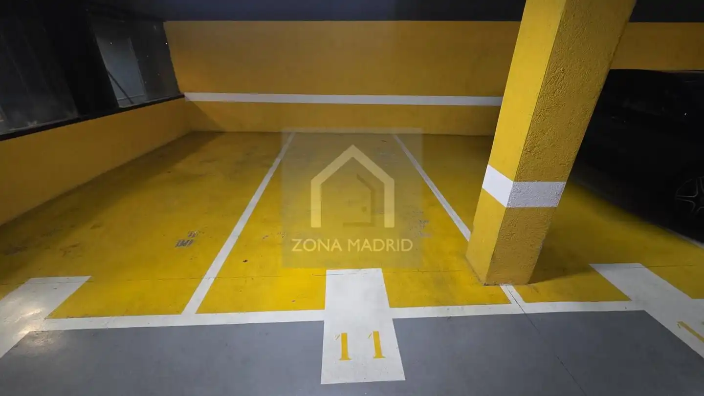 Parking for sale in Calle de Alonso Heredia, imagen 11