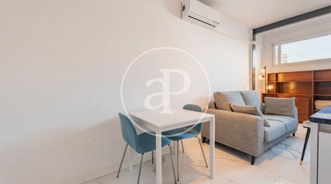 Photo 5 of Flat to rent in Calle de Covarrubias, Trafalgar,  Madrid Capital