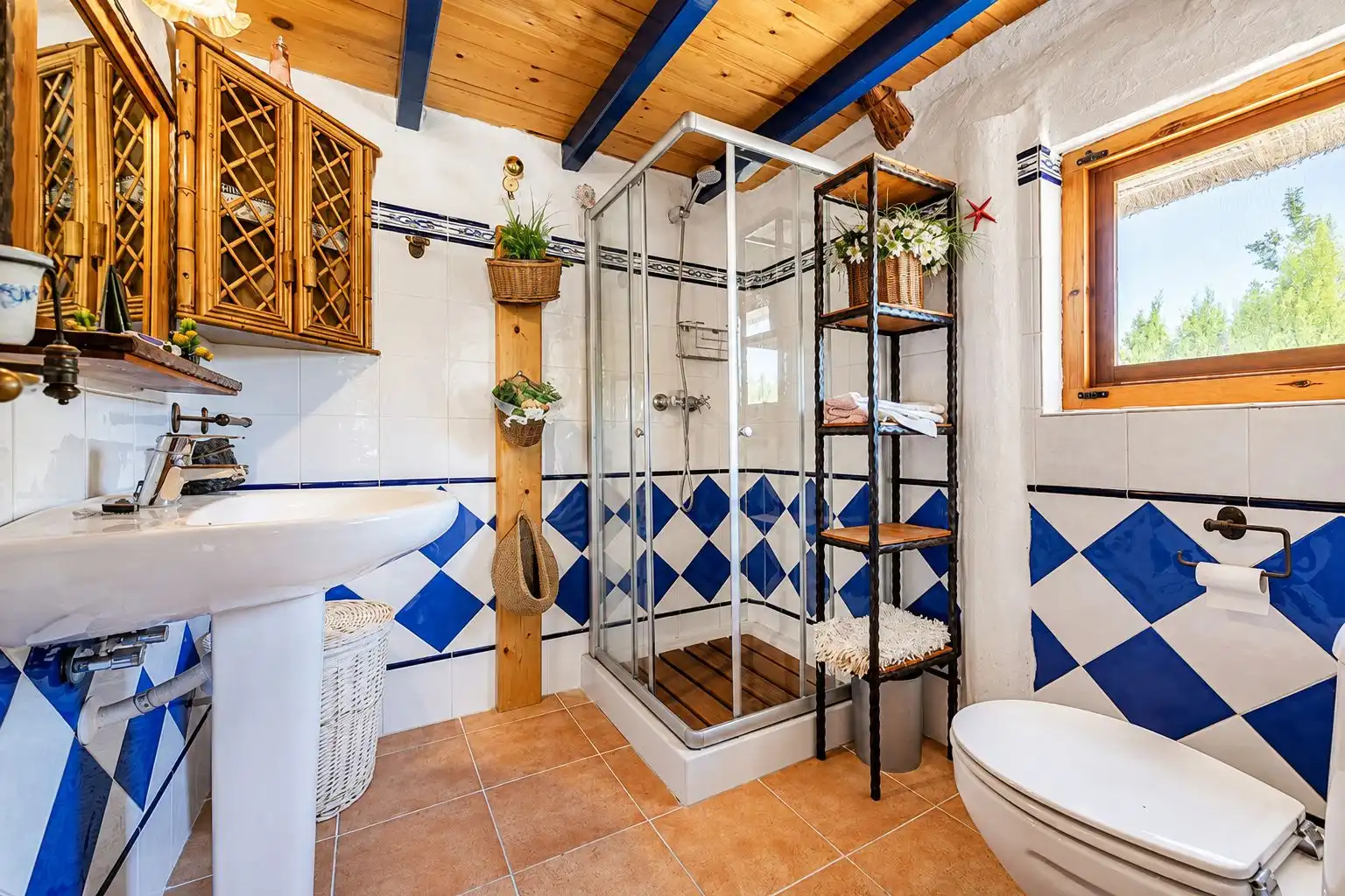 Bathroom of Houses for sale in L'Ampolla
