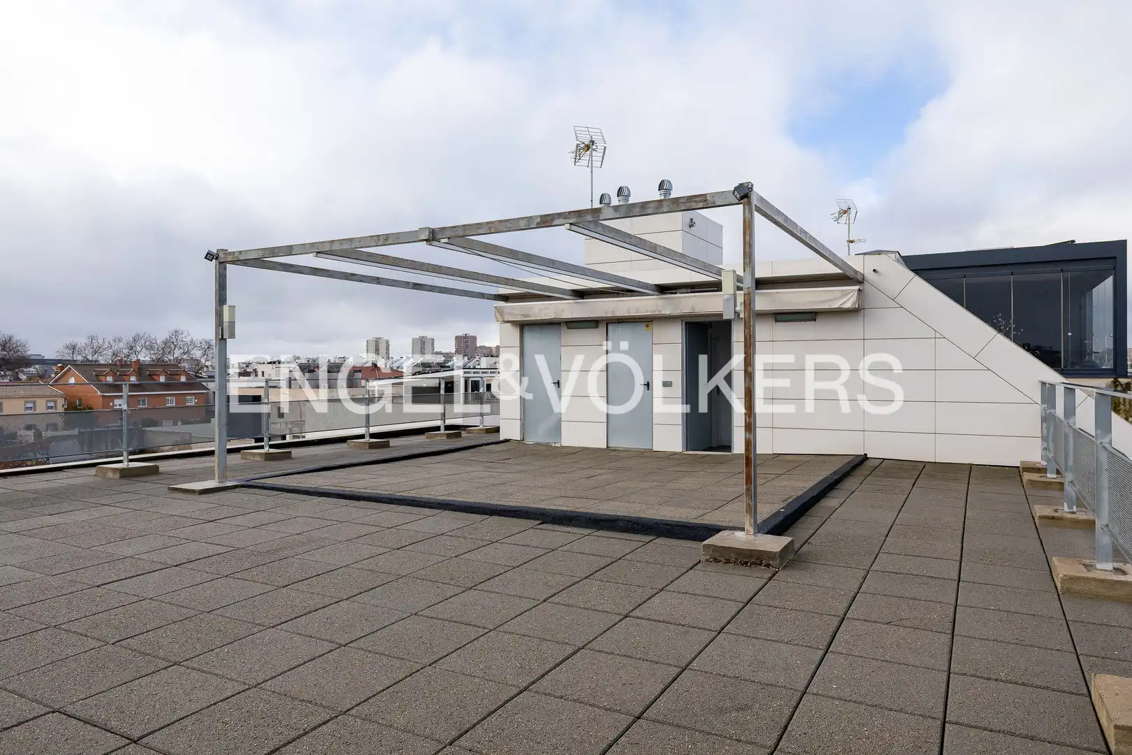 Terraza de Casa o chalet en venta en Madrid con Aire acondicionado, Calefacción y Jardín privado