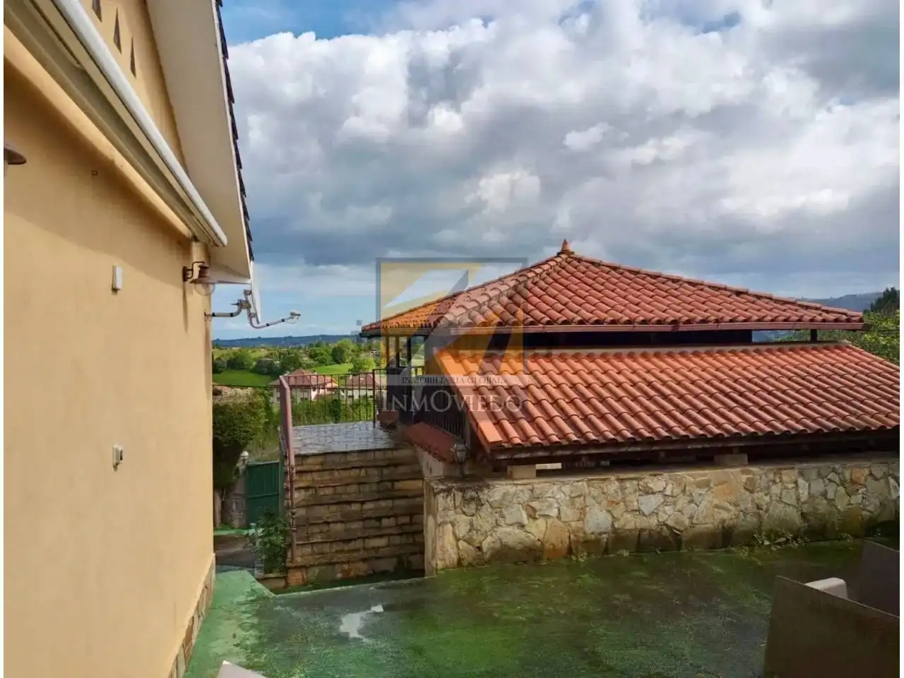 Terrassa de Casa o xalet en venda en Gijón 