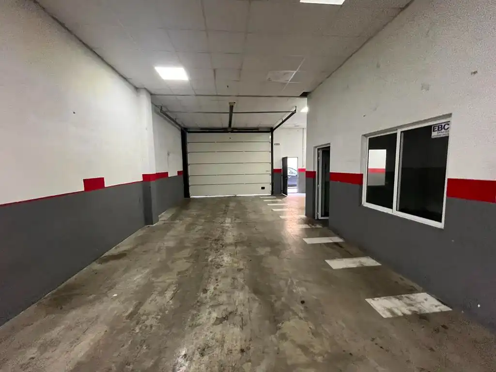 Local en venta en Calle Juan de Toledo, 19, Industria