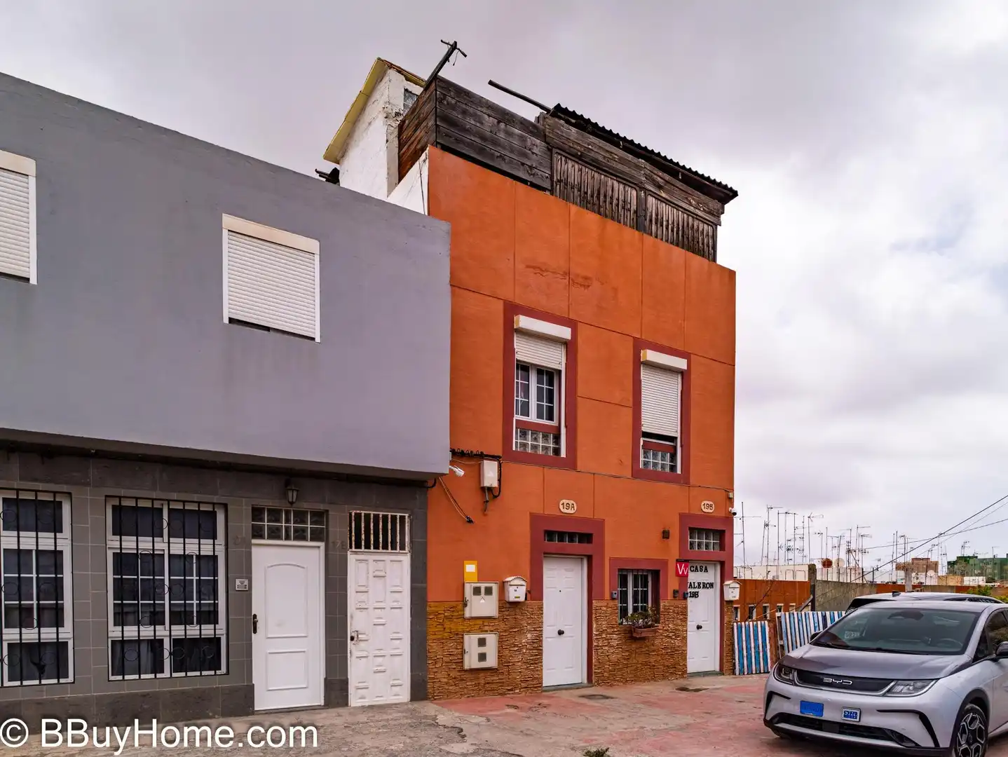 Außenansicht von Wohnung zur Miete in Las Palmas de Gran Canaria mit Klimaanlage, Heizung und Terrasse