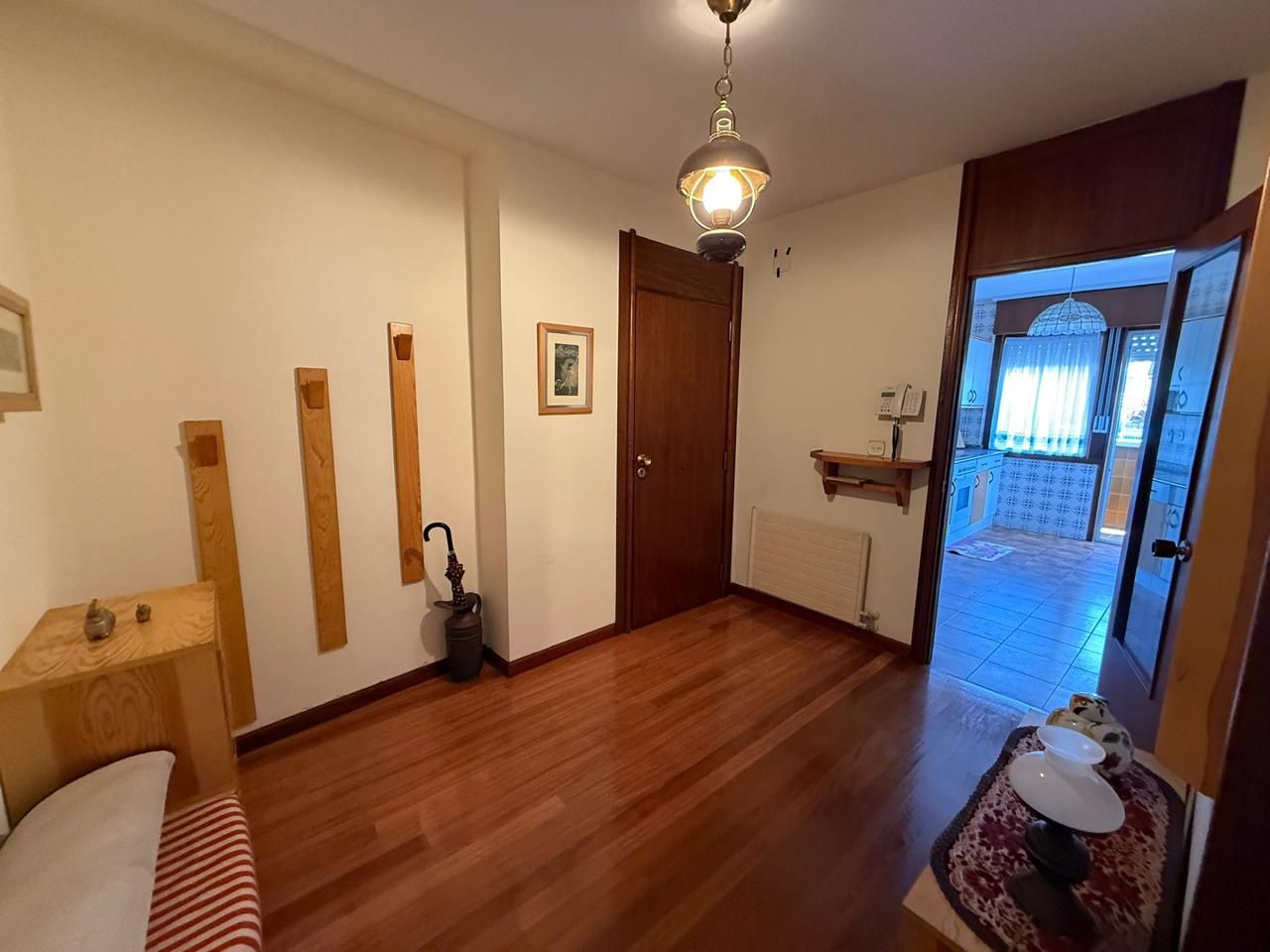 Piso en venta en Castro-Urdiales con Calefacción, Parquet y Terraza