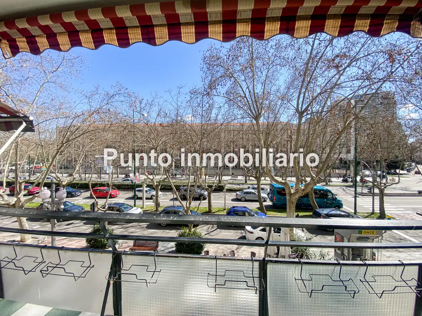 Außenansicht von Wohnung zum Verkauf in Valladolid mit Klimaanlage, Heizung und Parkett