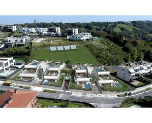 Vista exterior de Casa o xalet en venda en Donostia - San Sebastián  amb Aire condicionat, Terrassa i Piscina