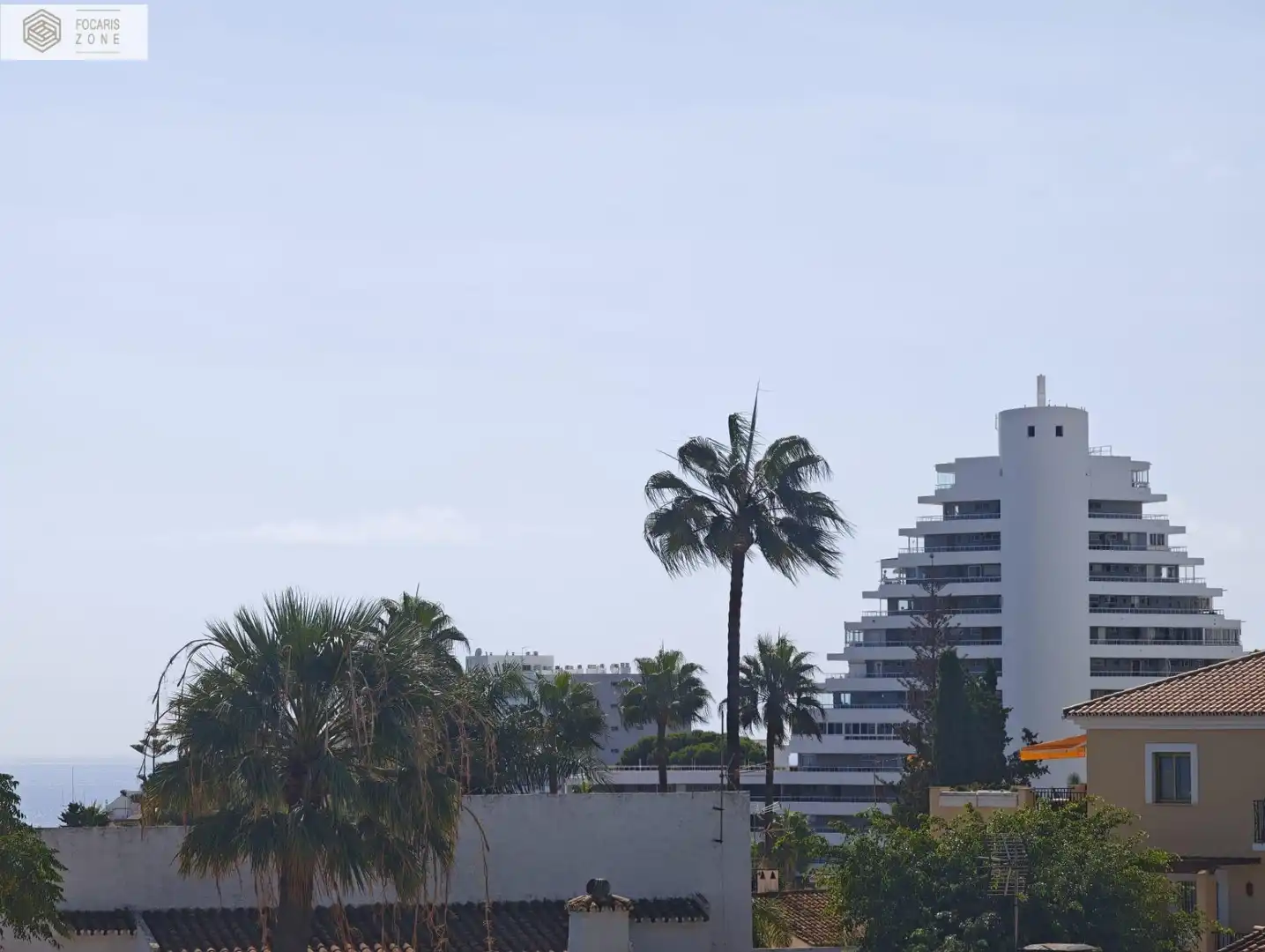 Vista exterior de Pis en venda en Benalmádena amb Aire condicionat, Terrassa i Balcó