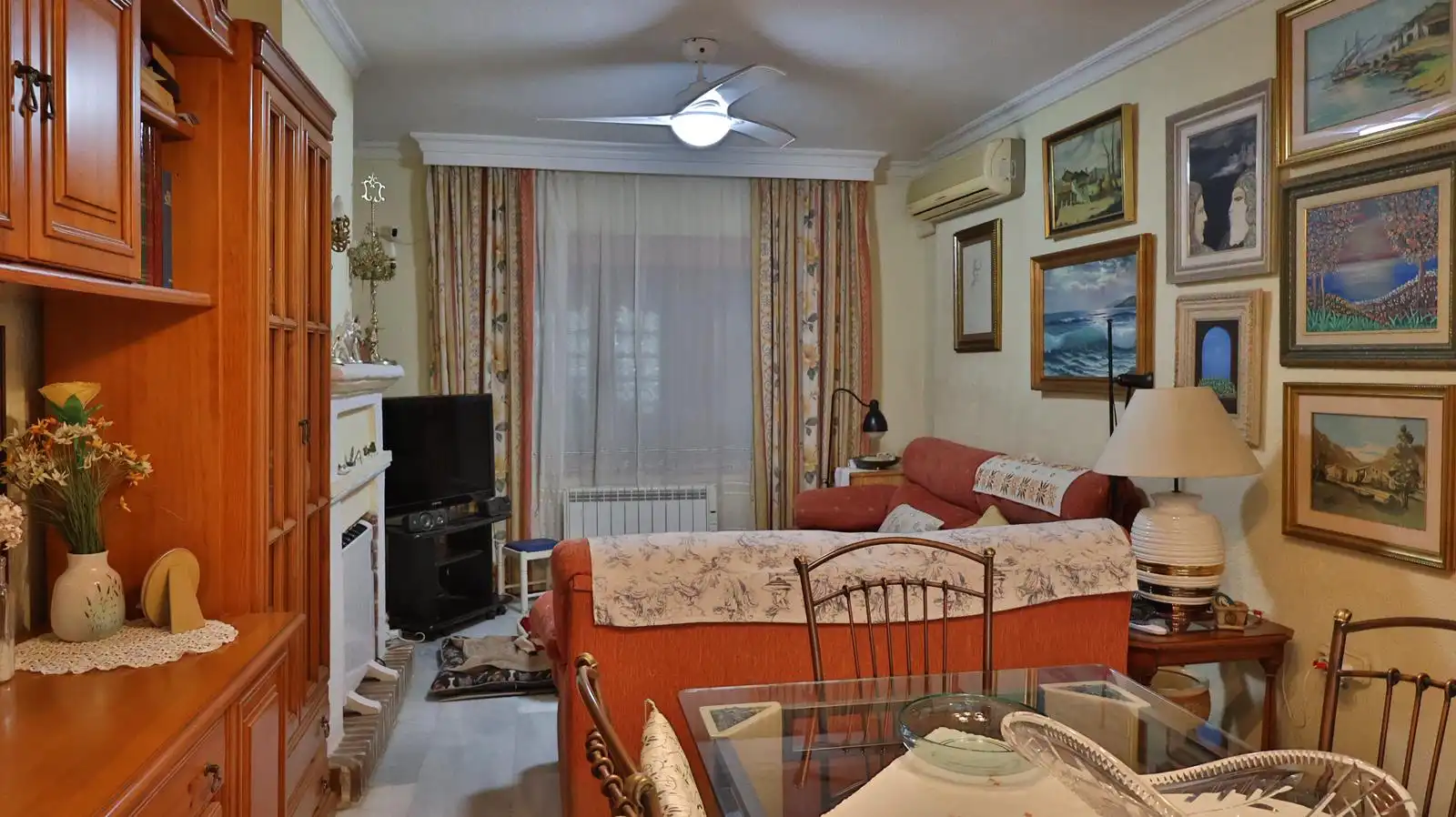 Living room of Detached homes for sale in Málaga  with Terrace and Community pool