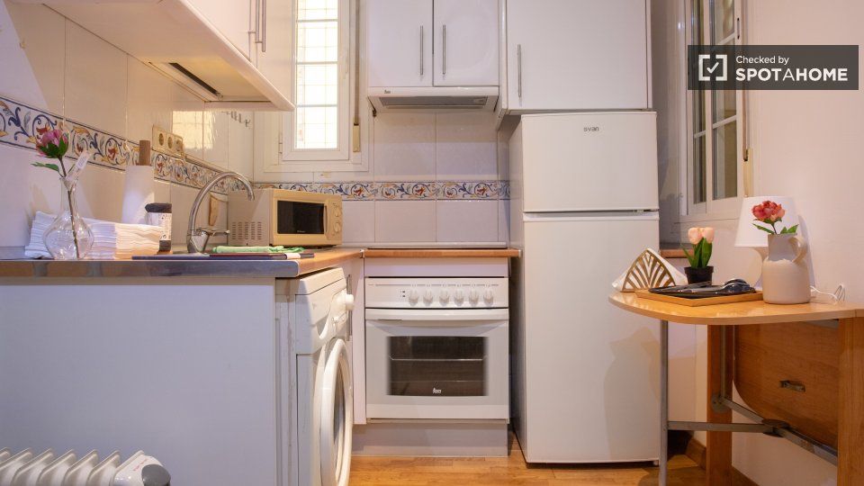 Flat to rent in Bellas Vistas