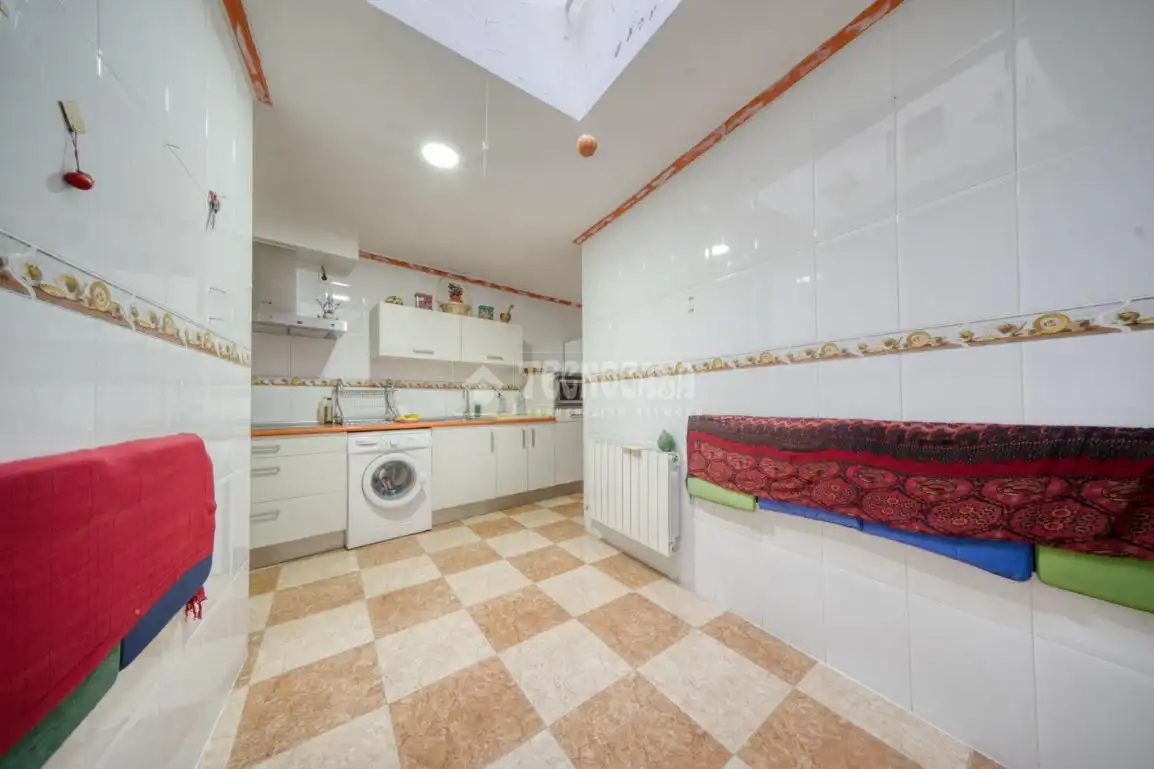 Casa adosada en venta en Venta de Baños