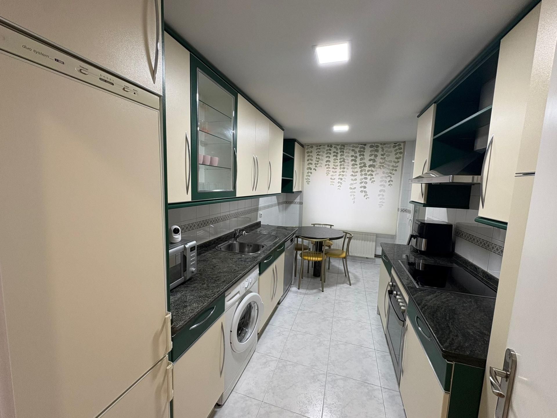 Cocina de Piso en venta en Arroyo de la Encomienda con Calefacción y Trastero