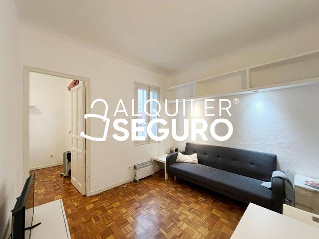Piso en Alquiler en del Acuerdo en Universidad - Malasaña