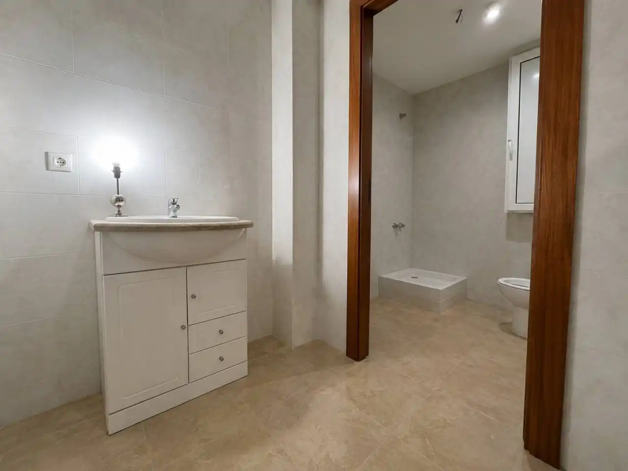 Badezimmer von Geschaftsraum zum Verkauf in Badalona