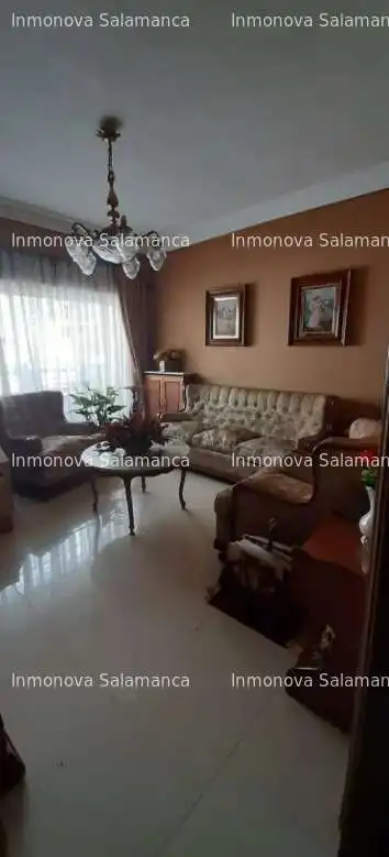 Sala de estar de Piso en venta en Salamanca con Calefacción y Balcón
