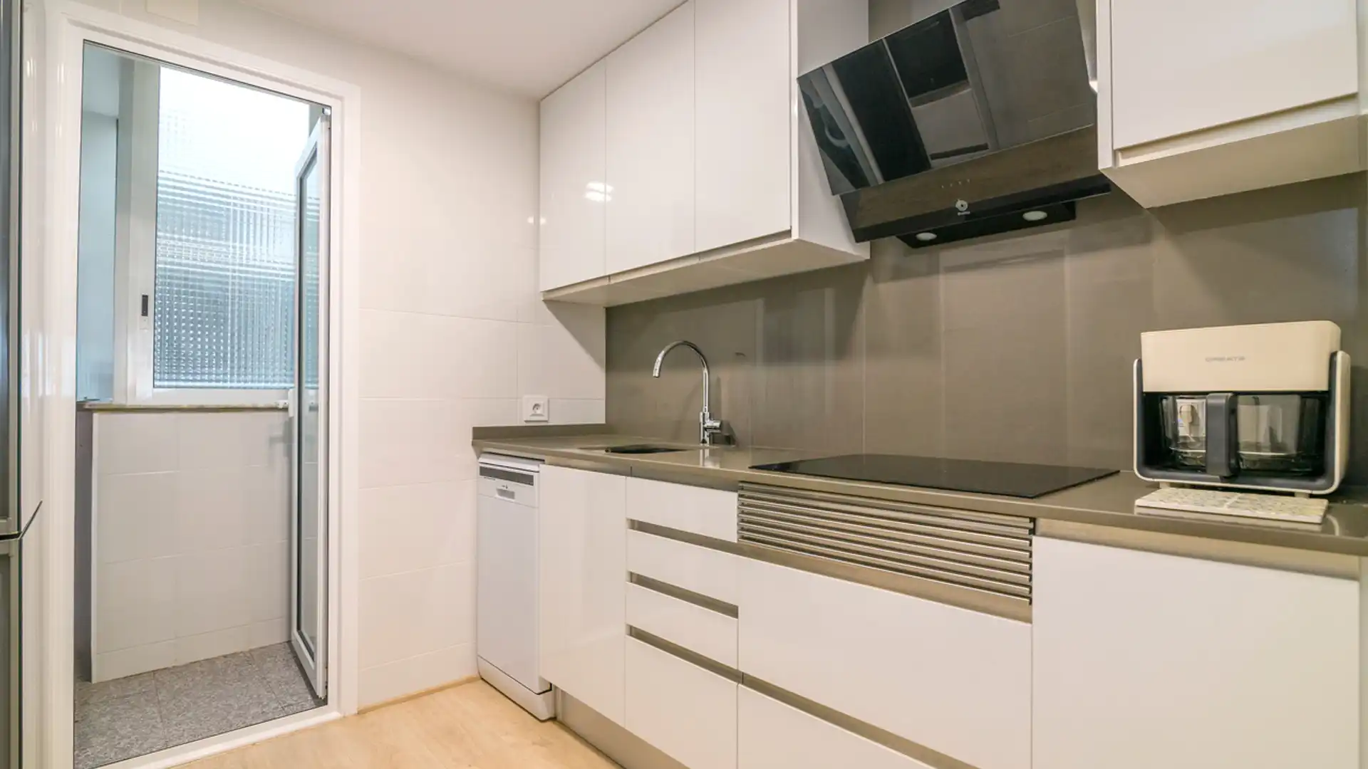 Cocina de Piso en venta en Viladecans con Aire acondicionado, Parquet y Horno