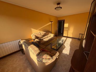 Piso con balcón en venta en Las Candelas