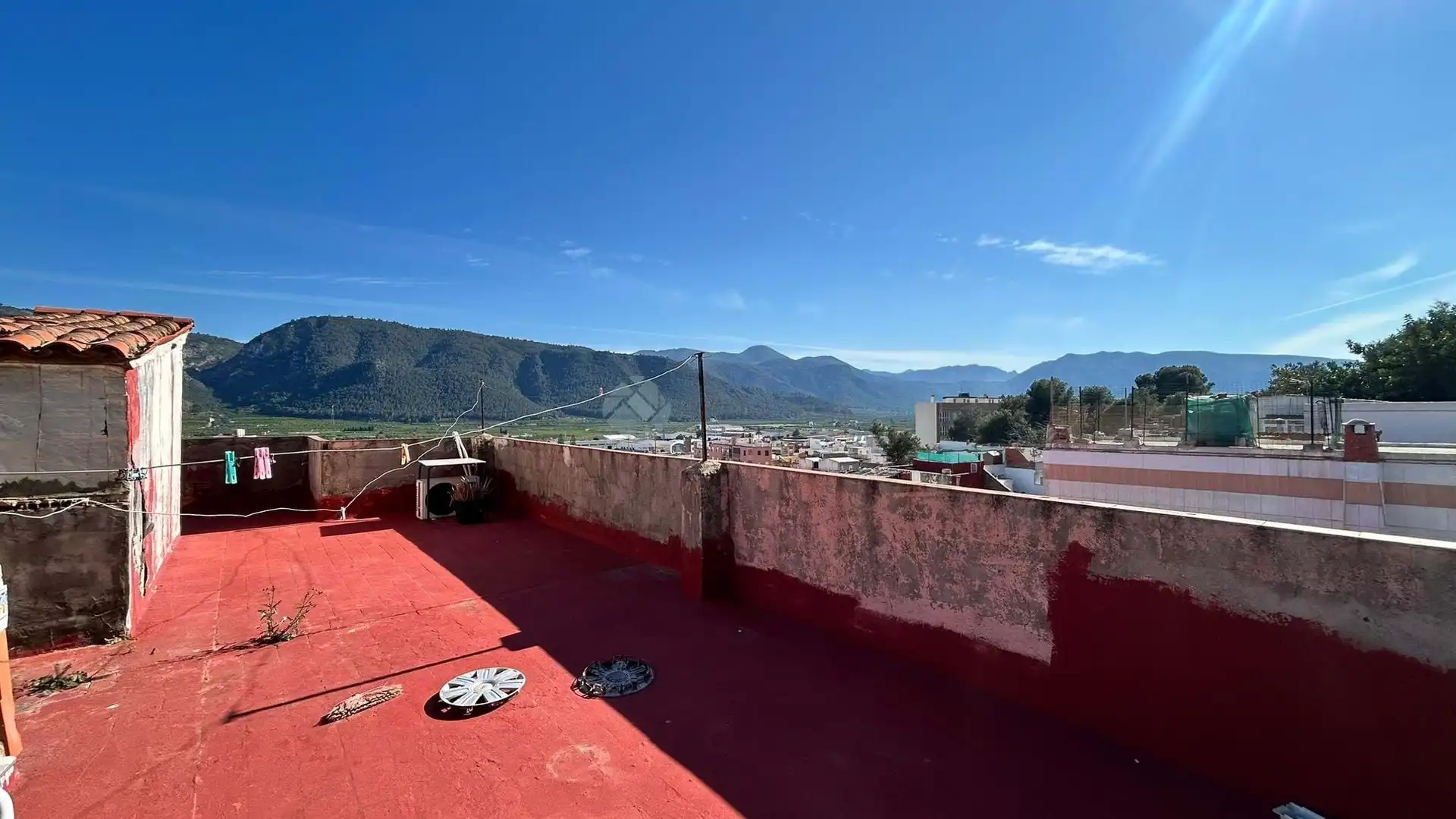 Vista exterior de Casa adosada en venta en Tavernes de la Valldigna