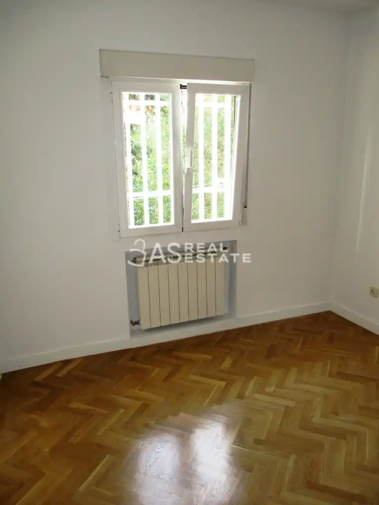 Habitación de Piso en venta en Madrid con Aire acondicionado y Amueblado