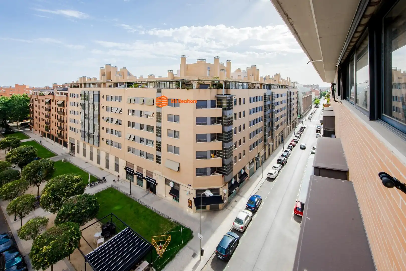 Vista exterior de Ático en venta en Madrid con Calefacción, Amueblado y Piscina comunitaria