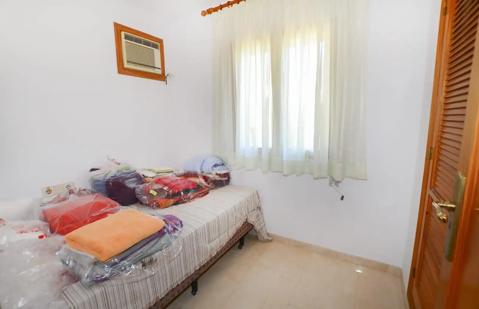 Casa amb piscina en venda a Marisol Park - Ortembach - Los Almendros, imagen 37