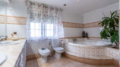 Foto 3 de Casa adosada en venda a Palau-solità i Plegamans, Barcelona