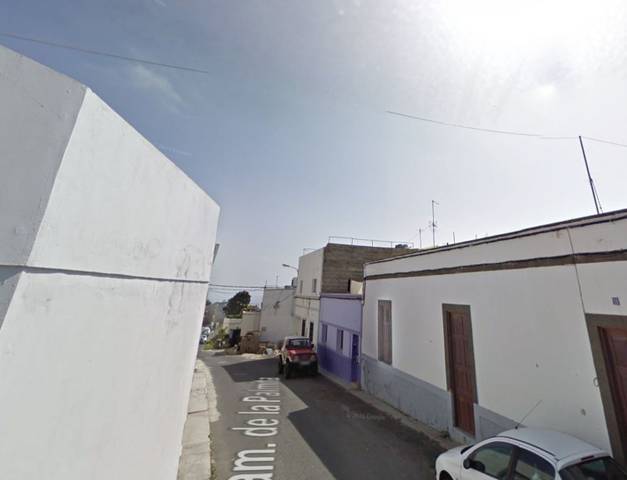 Piso en Venta en Tres Barrios - Trasmontaña