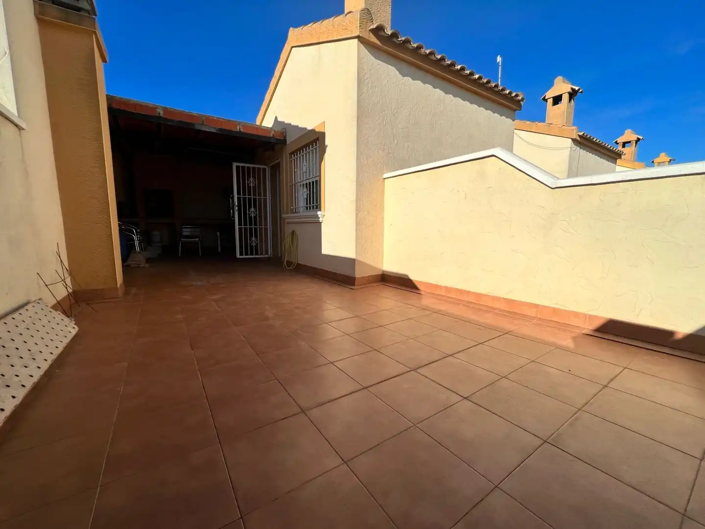 Terrassa de Casa adosada en venda en Orihuela amb Moblat