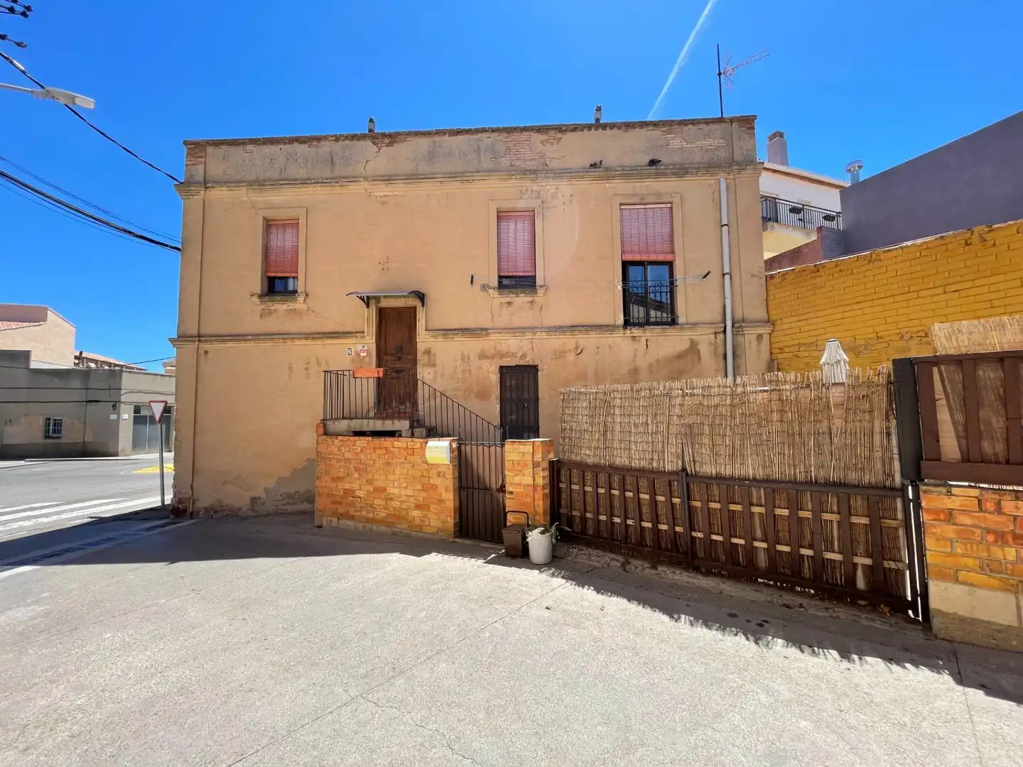 Vista exterior de Casa o xalet en venda en Calaf amb Calefacció, Jardí privat i Balcó