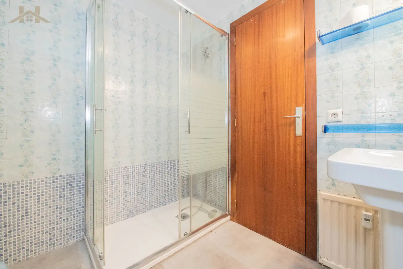 Bany de Pis en venda en Las Rozas de Madrid amb Calefacció, Parquet i Terrassa