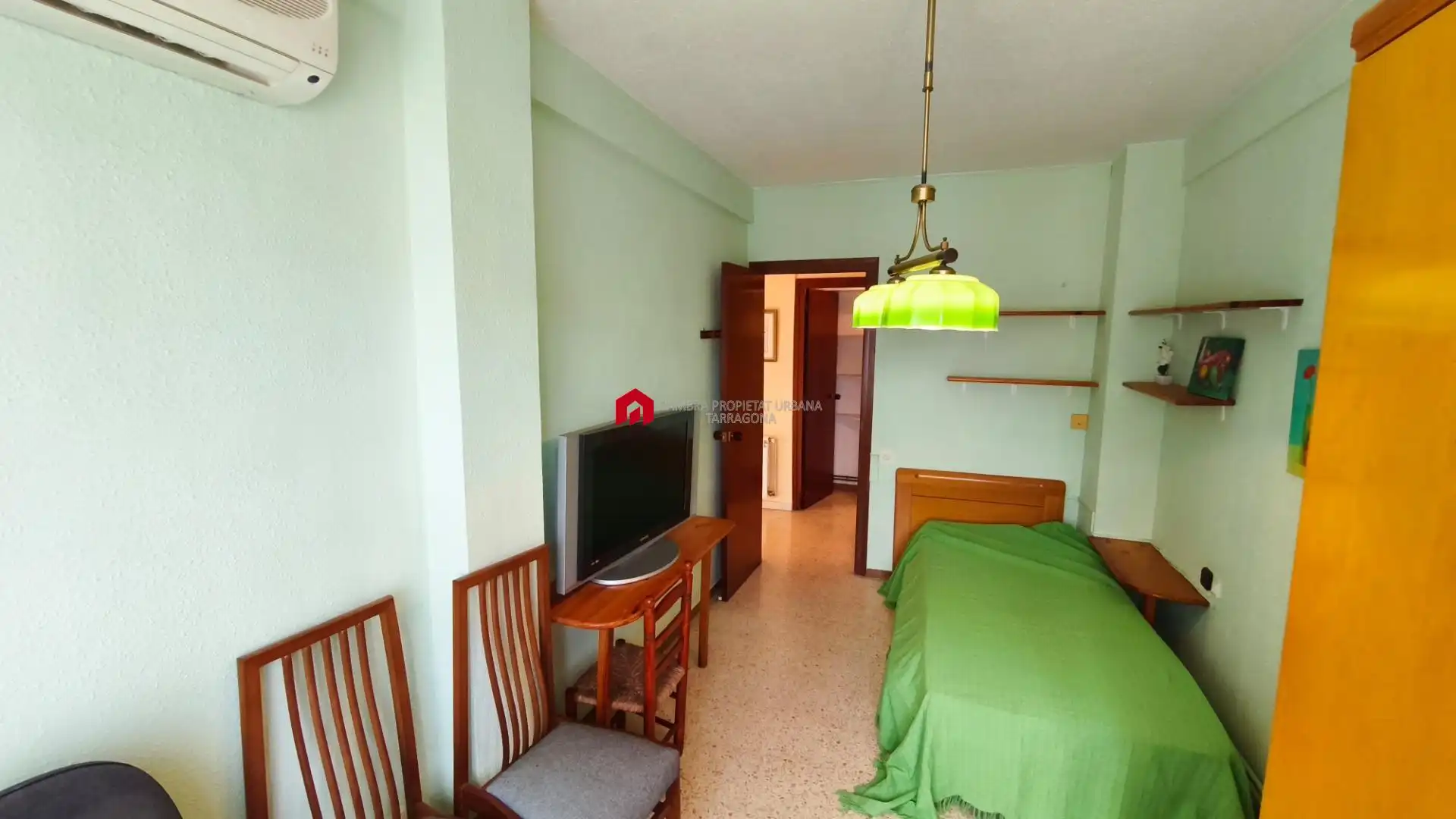Schlafzimmer von Dachboden zum Verkauf in Tortosa mit Klimaanlage, Heizung und Terrasse