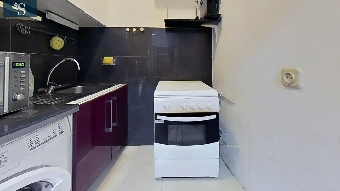 Cocina de Apartamento de alquiler en Madrid con Balcón y Alarma