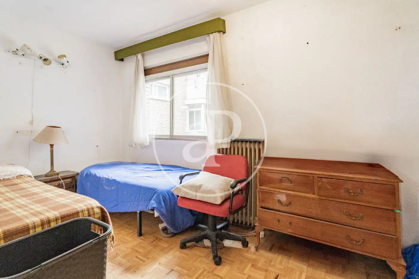 Habitación de Ático en venta en Madrid con Calefacción y Terraza