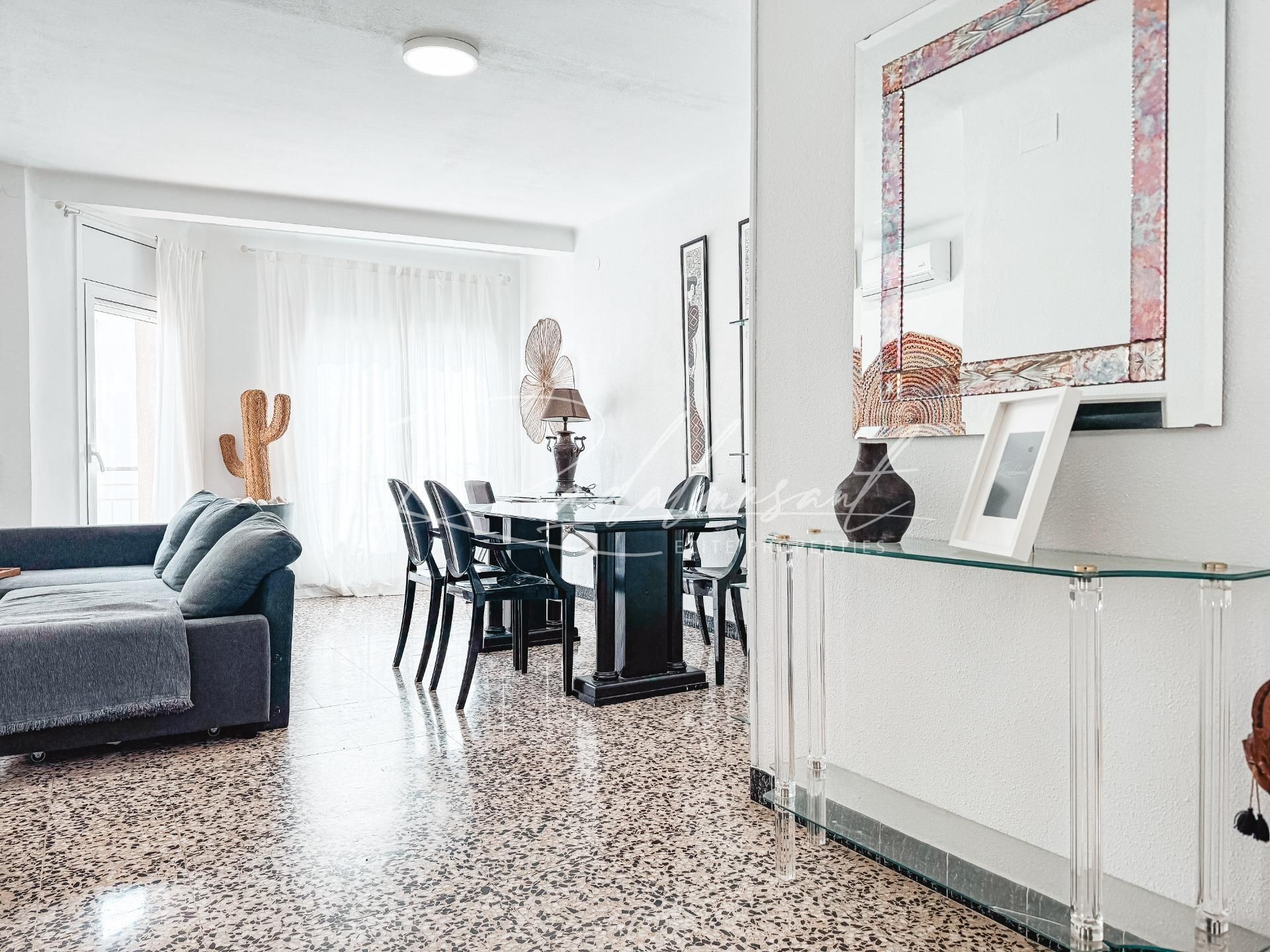 Dining room of Flat for sale in Cambrils  with Air Conditioner, Terrace and Furnished