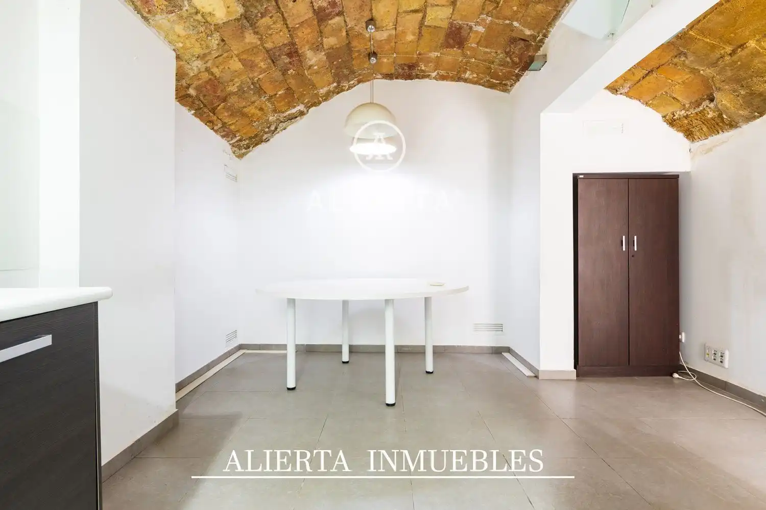 Oficina de alquiler en del Coso, La Magdalena