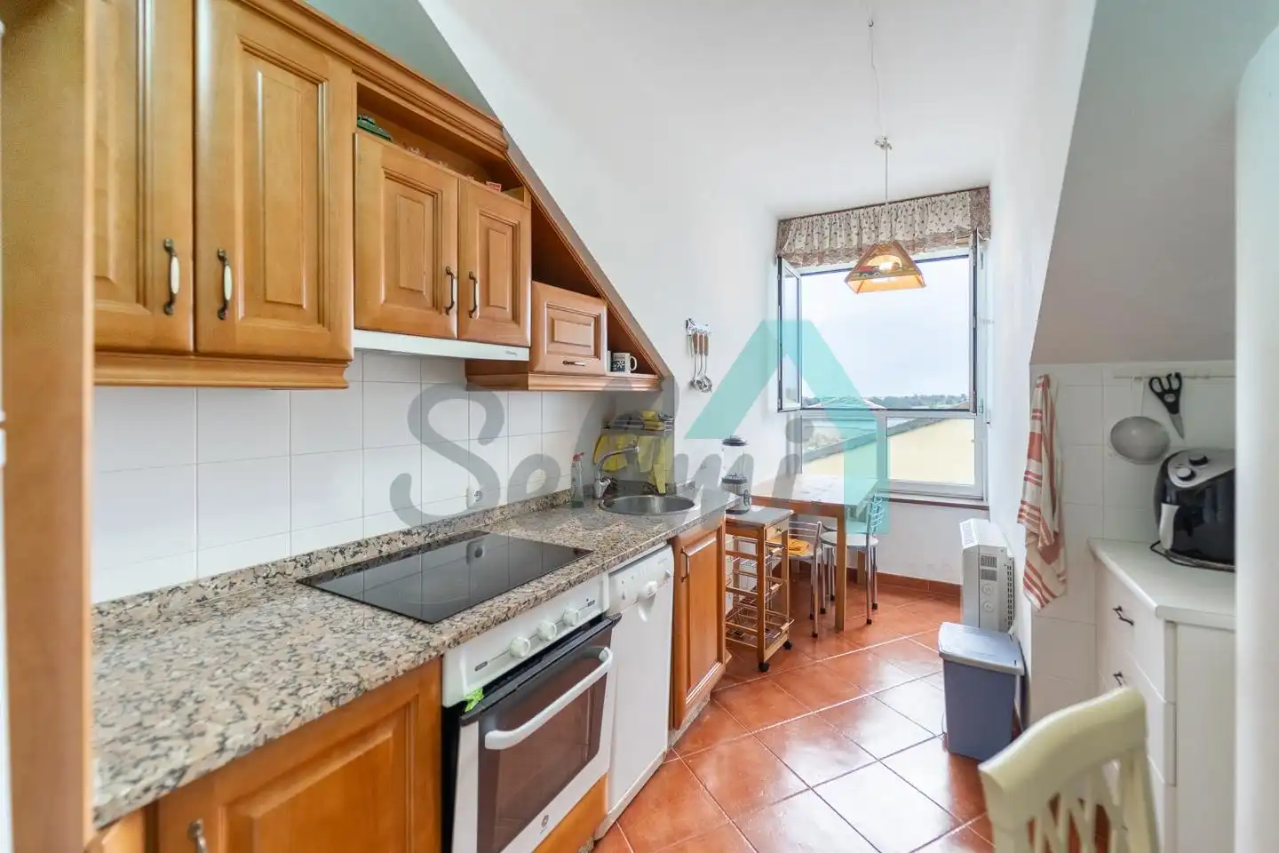 Cocina de Dúplex de alquiler en Castropol con Calefacción y Amueblado