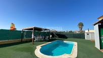 Piscina de Edifici en venda en El Puerto de Santa María