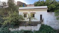 Vista exterior de Casa o xalet en venda en Vega de San Mateo amb Jardí privat, Terrassa i Traster