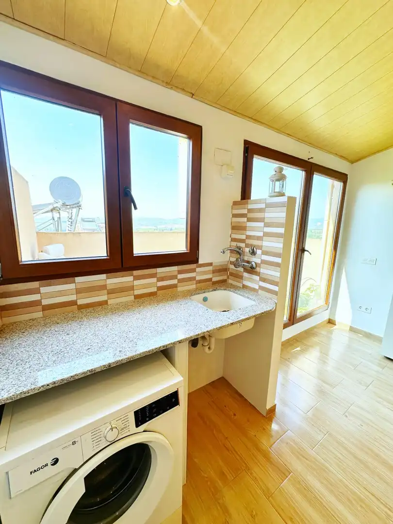 Cocina de Casa adosada en venta en Castelló de Rugat con Aire acondicionado, Calefacción y Jardín privado