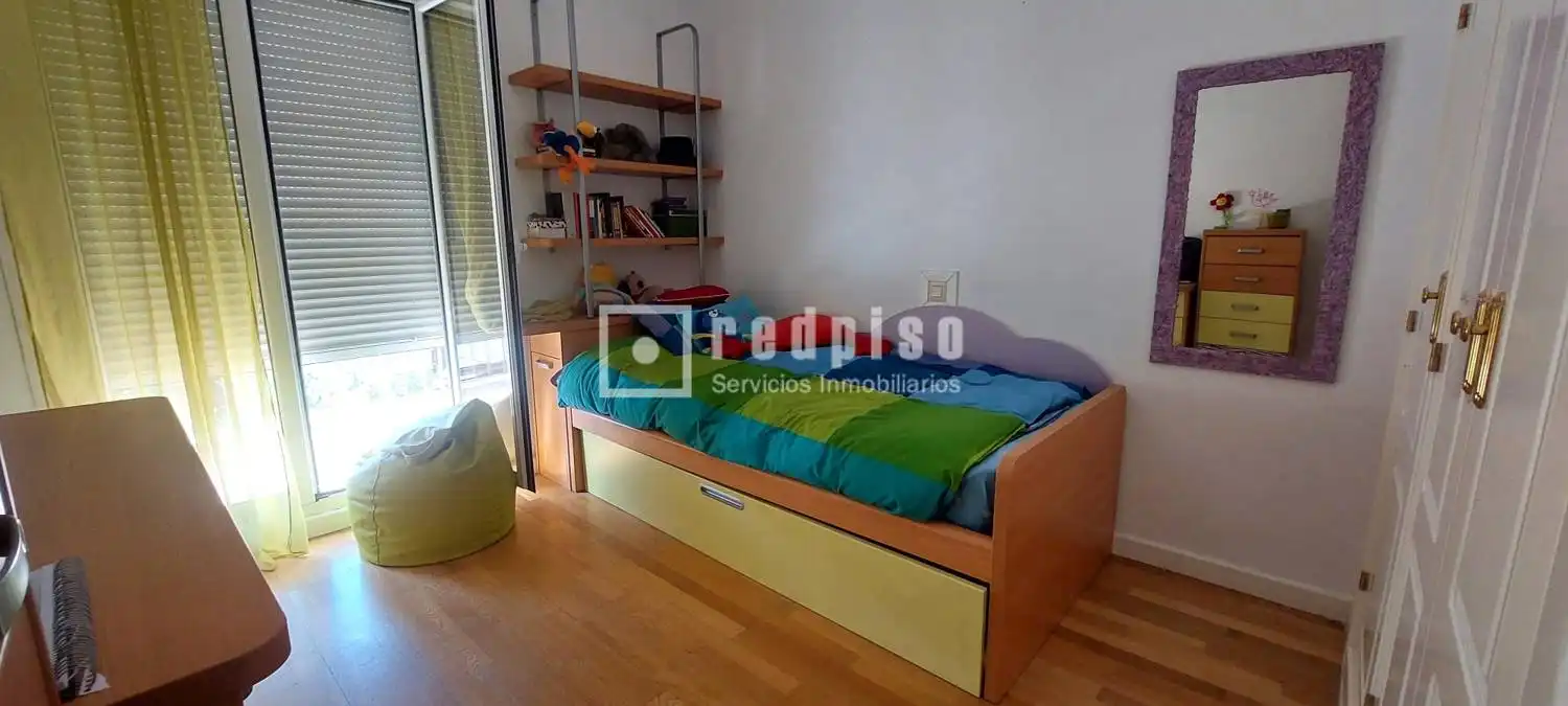 Bedroom of Houses for sale in Talavera de la Reina  with Air Conditioner, Heating and Private garden