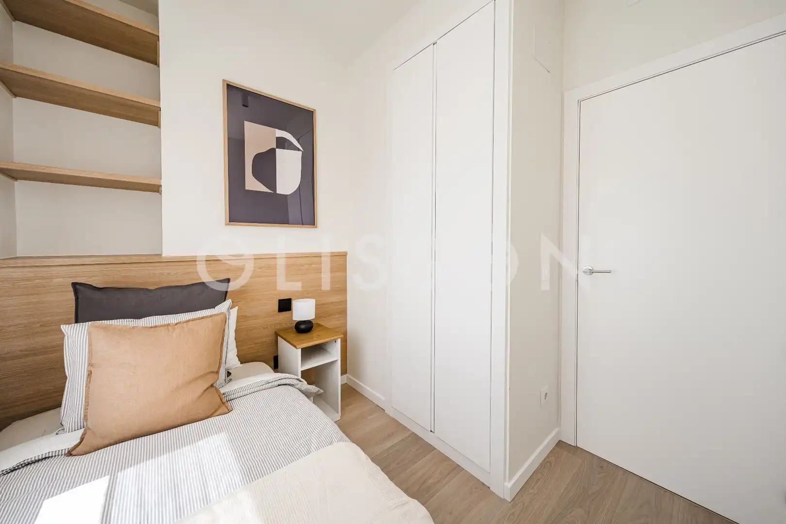 Habitación de Piso en venta en Madrid con Aire acondicionado, Calefacción y Jardín privado