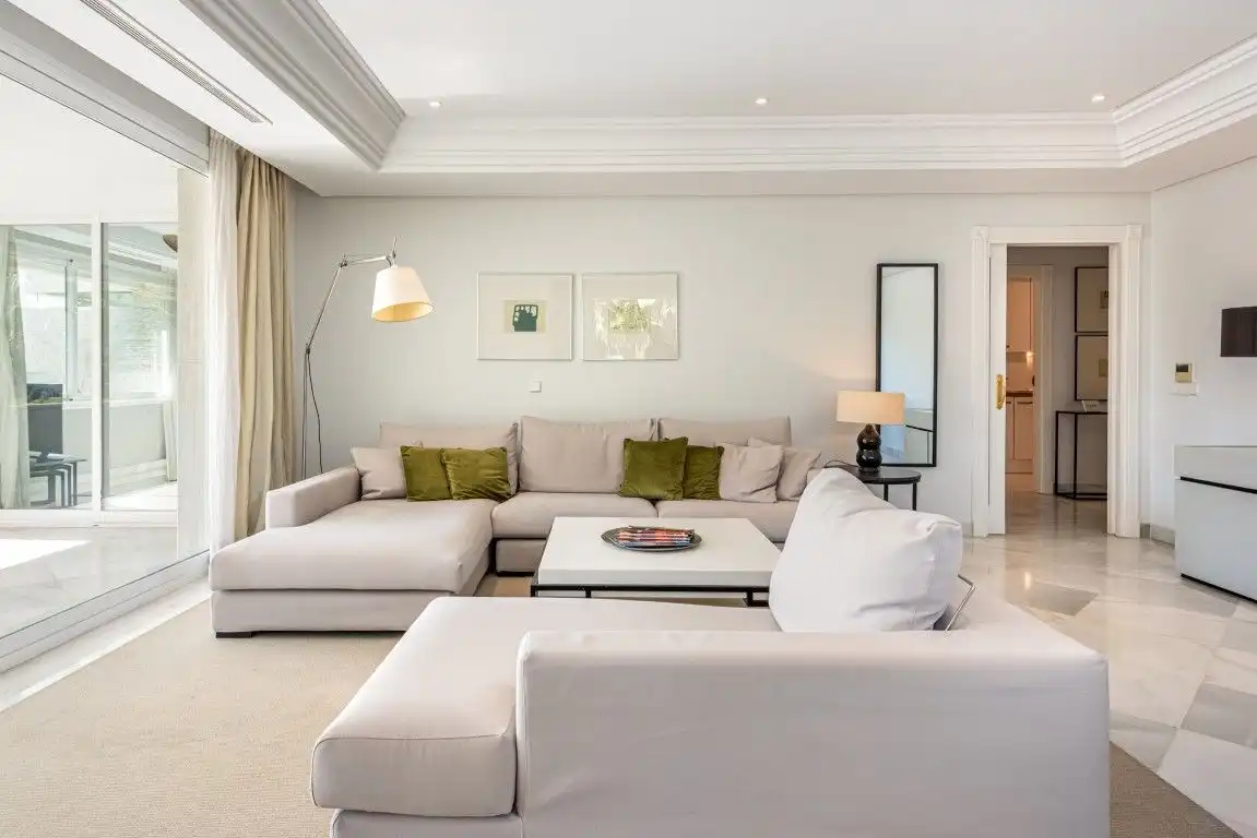 Sala de estar de Apartamento en venta en Marbella con Aire acondicionado, Calefacción y Trastero