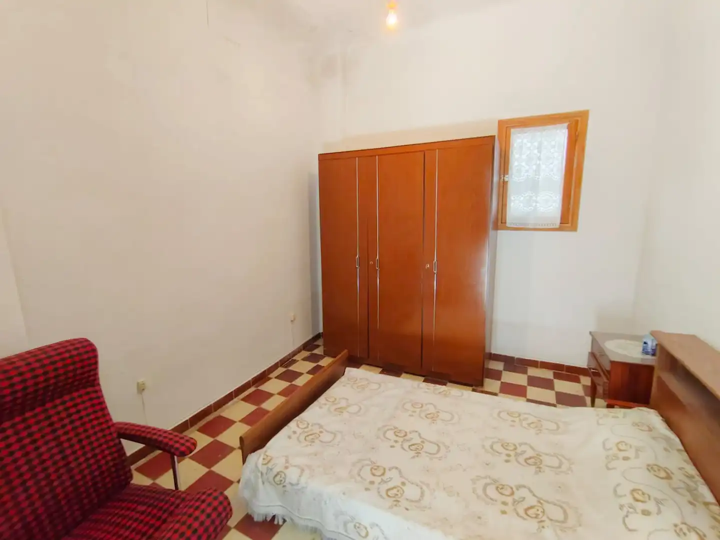Dormitori de Casa o xalet en venda en Guadix amb Terrassa, Moblat i Rentadora
