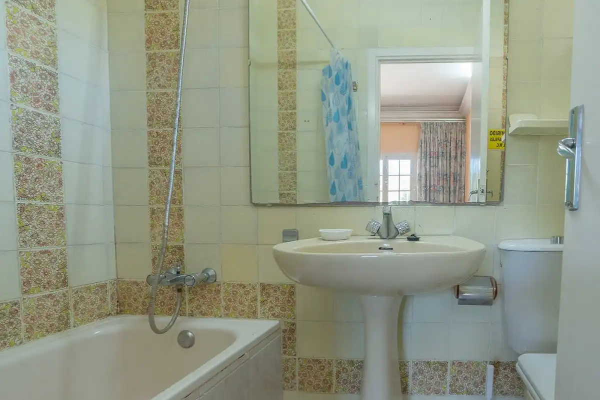 Bathroom of Houses for sale in Jerez de la Frontera  with Private garden, Swimming Pool and Balcony